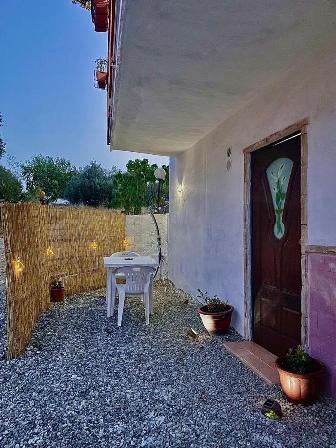 Monolocale Deluxe A 2,7 Km Dal Mare Per 2 Persone Apartment Siderno Екстериор снимка