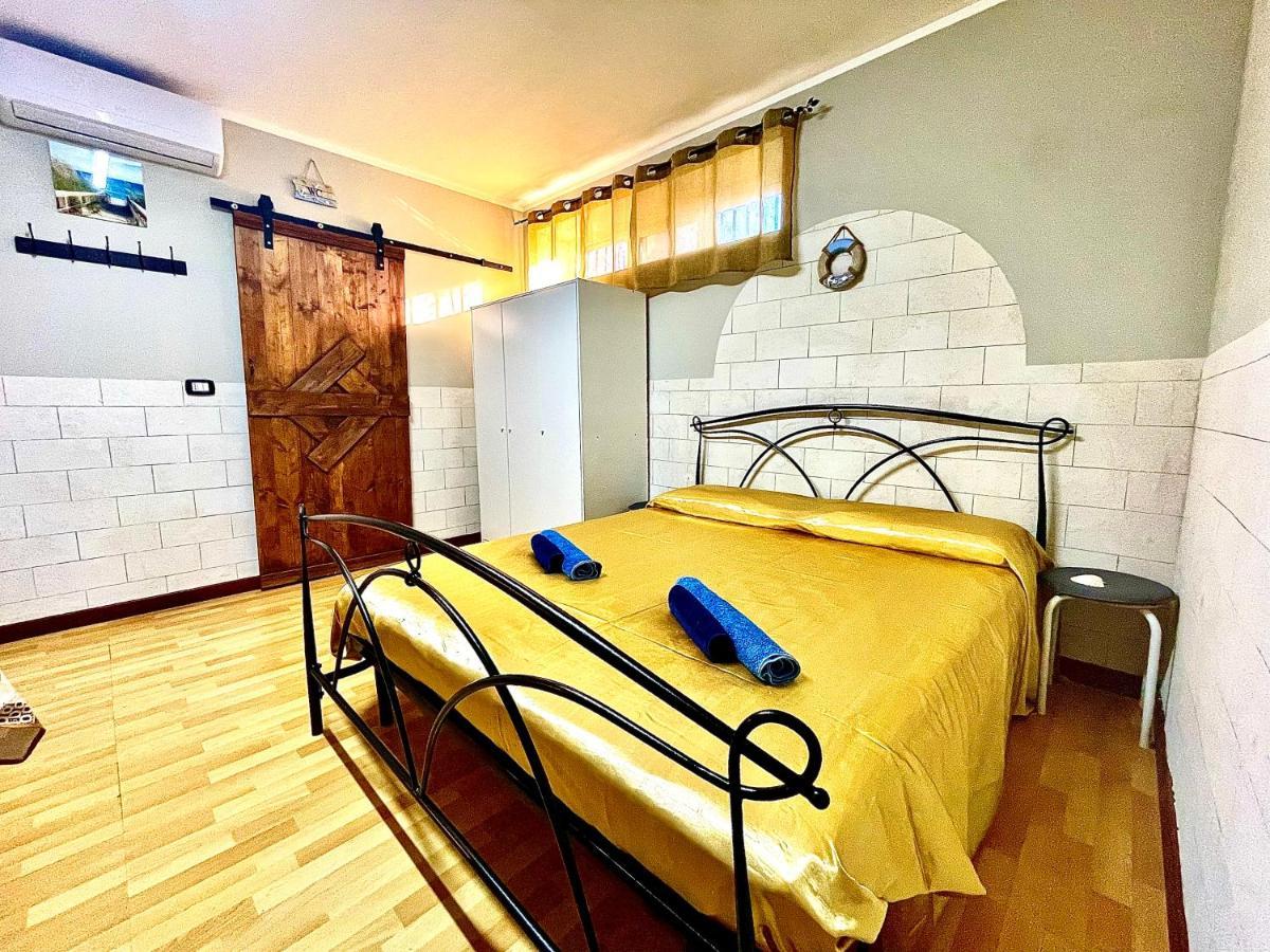 Monolocale Deluxe A 2,7 Km Dal Mare Per 2 Persone Apartment Siderno Екстериор снимка